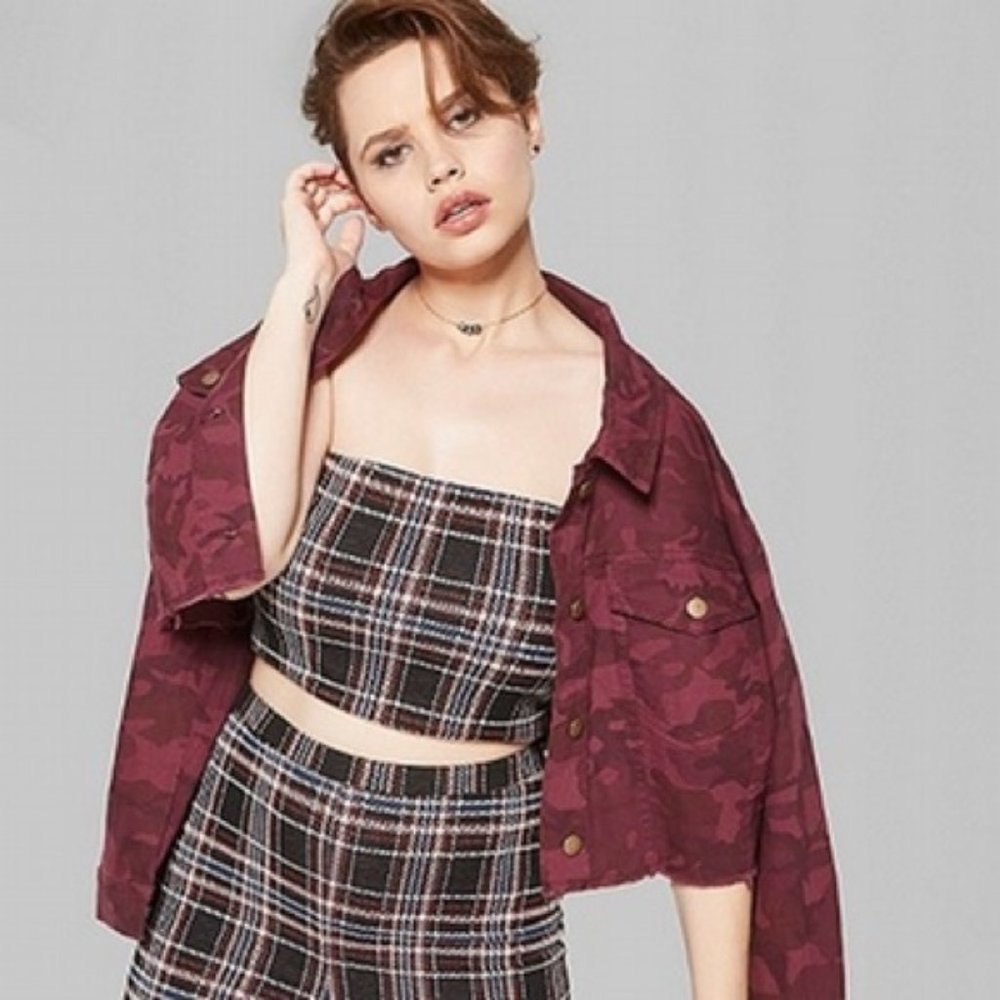 Strapless plaid tube top